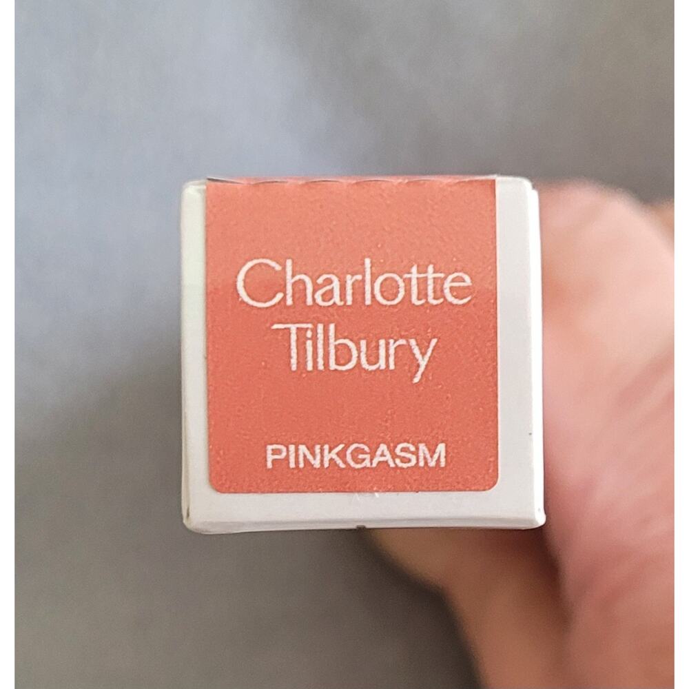 Charlotte Tilbury Beauty Light Wand/Blush - Pinkgasm -- Regular sz/0.40 oz